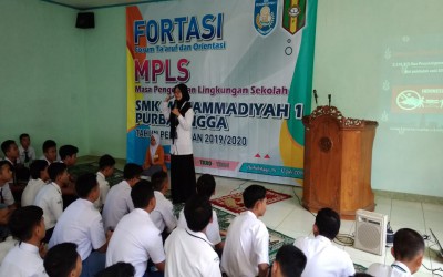 BNN Kabupaten Purbalingga Datangi SMK Muhammadiyah 1 Purbalingga Di Hari Pertama Masuk Sekolah